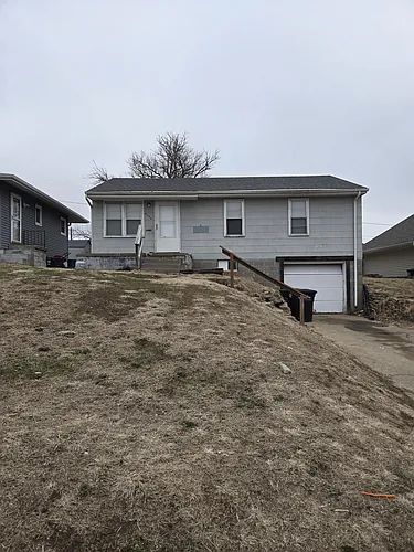 4144 Burdette St Photo 1