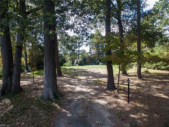 3rd image of 1413 Alanton Dr