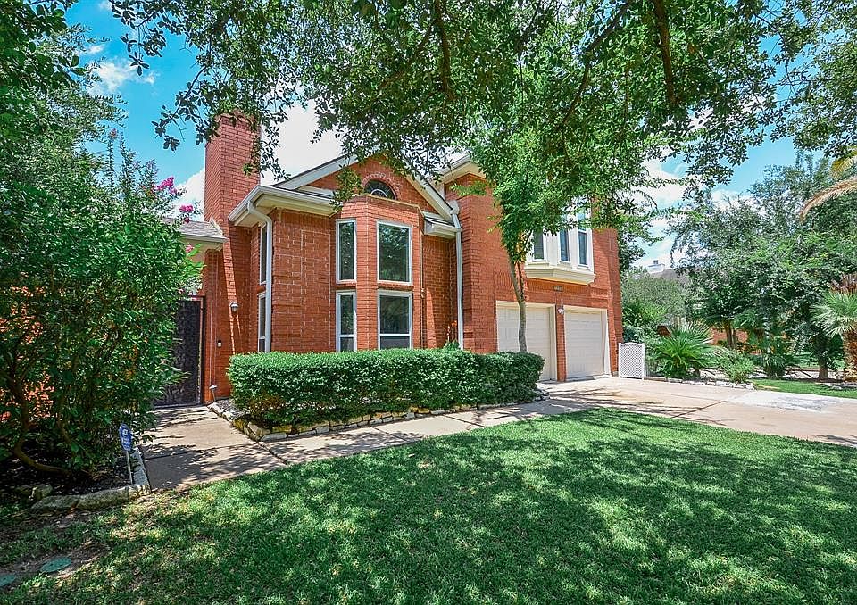 1st image of 12934 Briarwest Cir