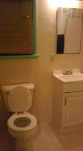 2nd image of 510 Kelly St APT D