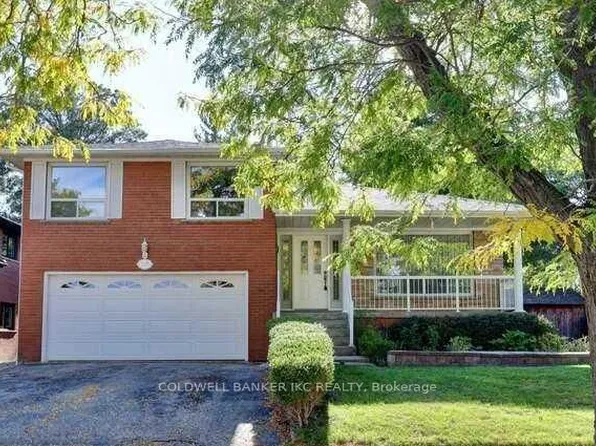 2220 Springfield Ct, Mississauga, ON L5K 1V2