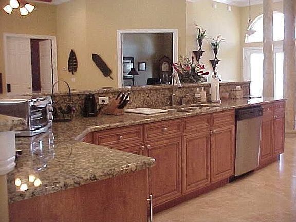 5th image of 1991 Fountainebleau Ct