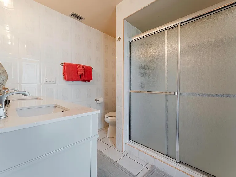 3126 SE 19th Pl — Photo 13