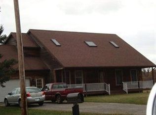 5393 Ernest Rd, Lockport, NY 14094