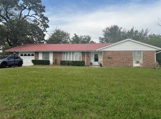 544 E 7th St, Weleetka, OK 74880