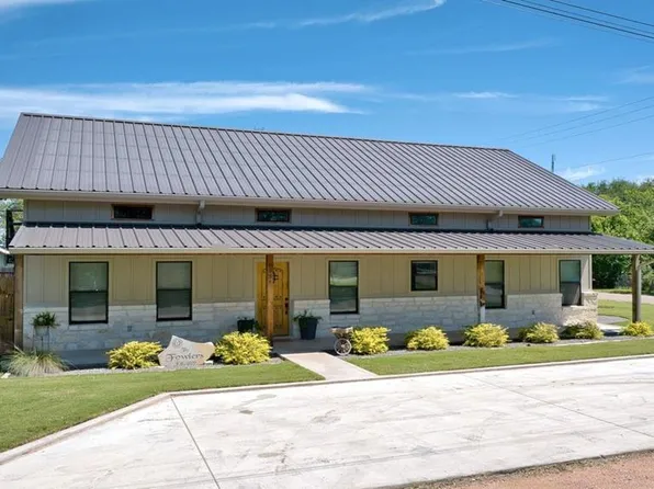 434 Fir St, Mason, TX 76856