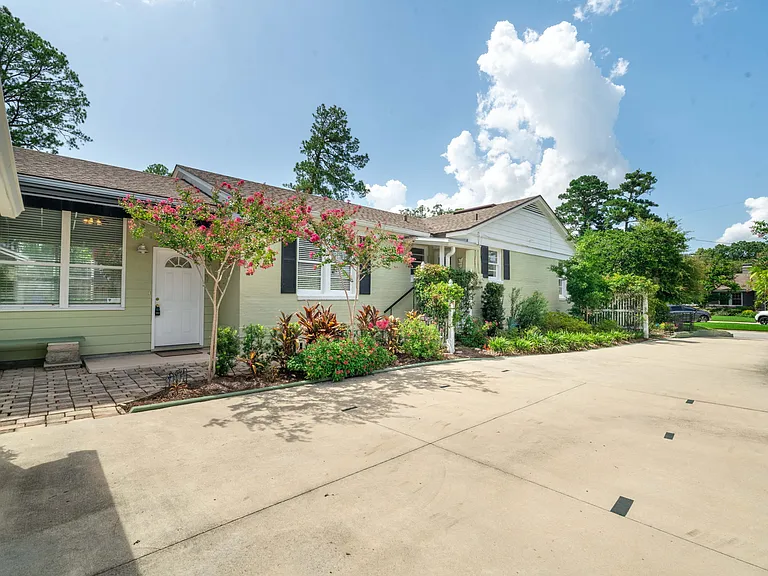 1326 Pinetree Rd — Photo 32