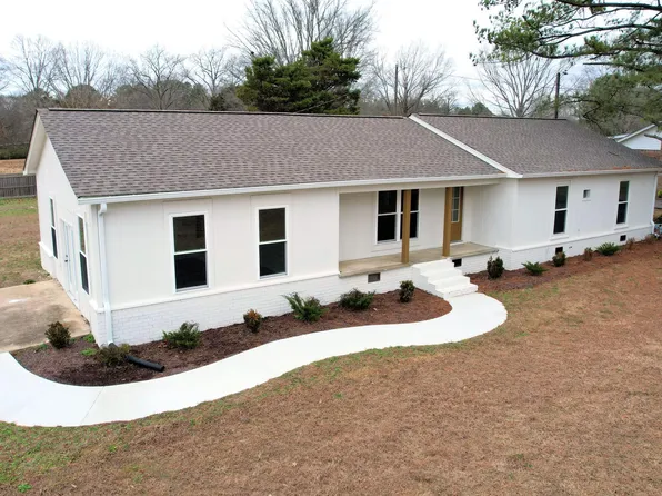 15 Mitchell Ln, Henderson, TN 38340