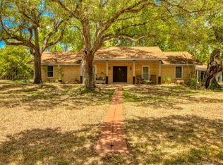 20405 Bent Oak Ln, Damon, TX 77430