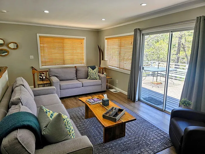 2 bed, 2.0 bath, 950 sqft, $2,150 — Photo 4