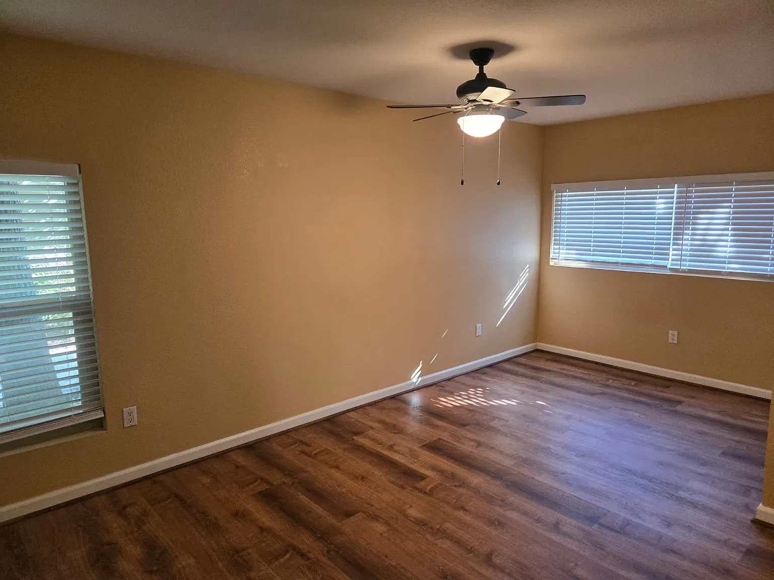 1350 N Escondido Blvd 53 - 1 — Photo 4