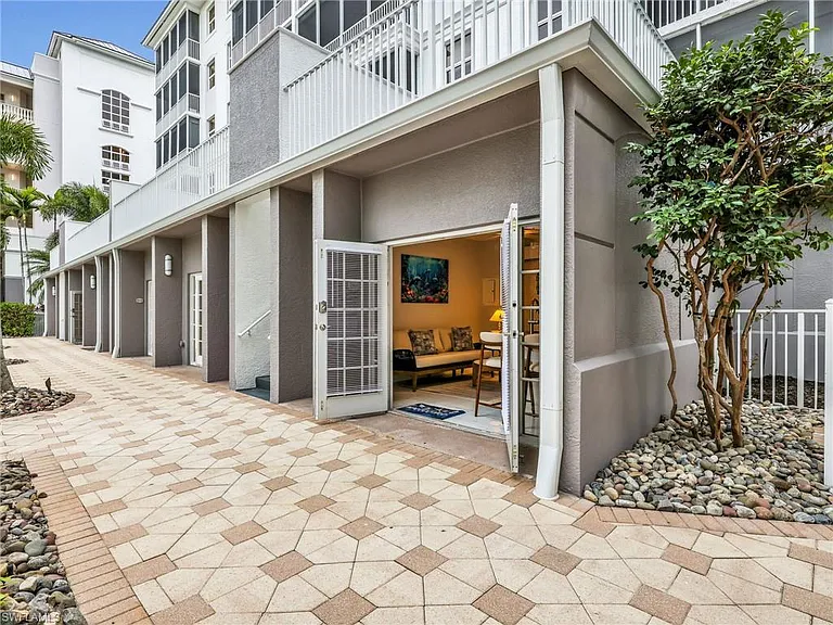 400 Flagship Dr #302 — Photo 31