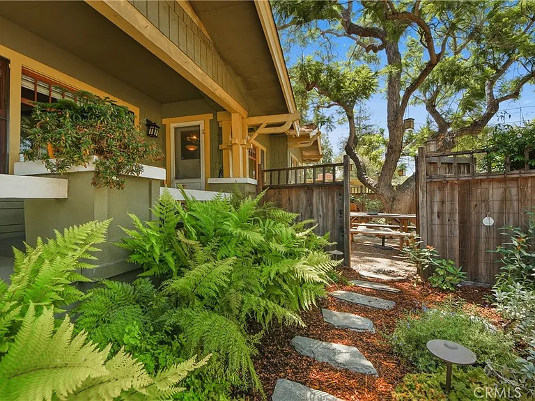 773 Orizaba Ave — Photo 36