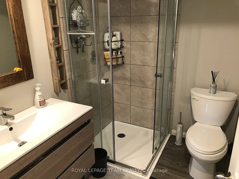 1180 Southwood Dr #B — Photo 8