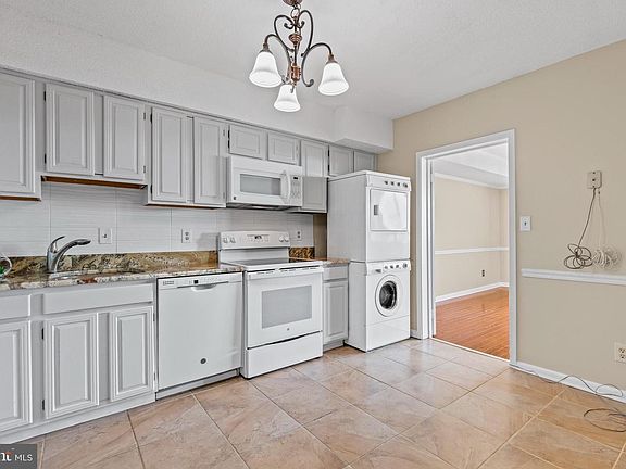 3rd image of 3709 S George Mason Dr APT 1609