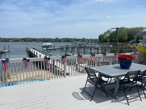 195 Riverside Drive N, Brick, NJ 08724