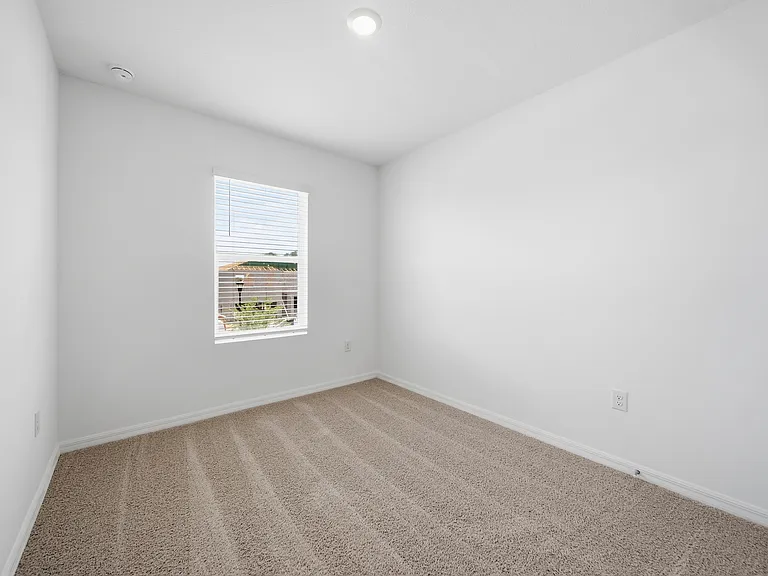 32526 Midsummer Night Ln — Photo 13