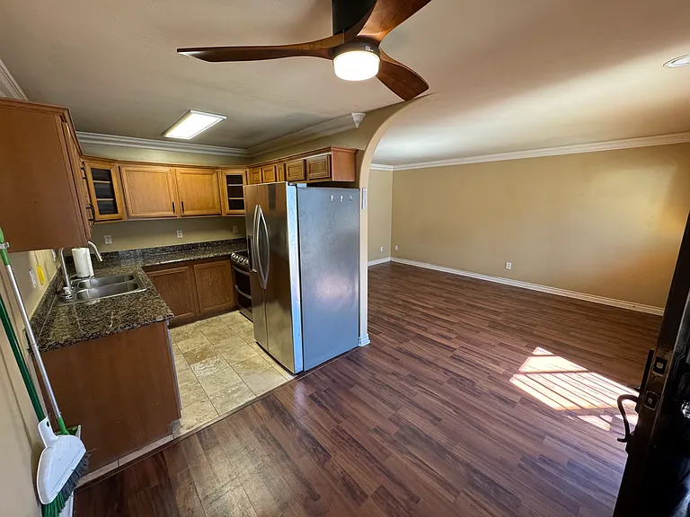 1450 Iris Ave #11 — Photo 19