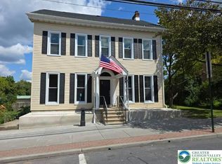 121 Main St, Alburtis, PA 18011