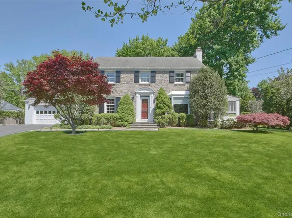 71 Heatherbloom Road, White Plains, NY 10605