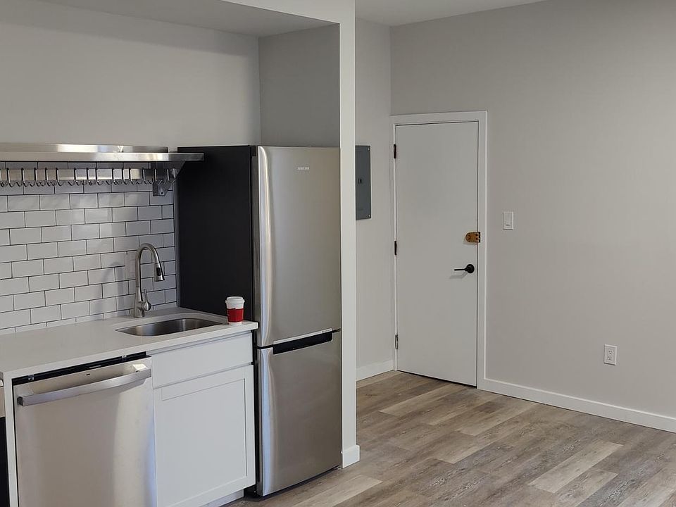 1st image of 251 N 21st St #2R