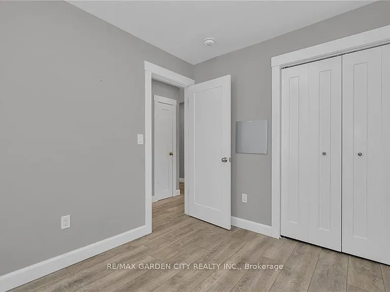 27 Saint George St #MAIN — Photo 13