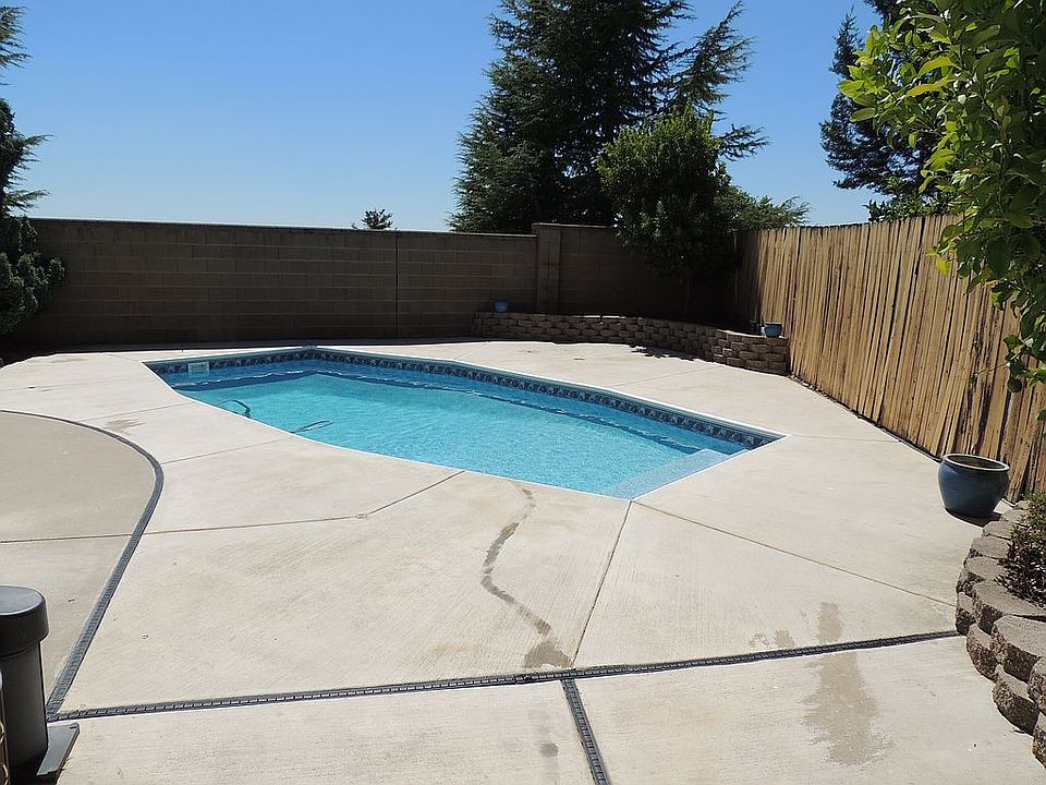 2nd image of 1009 Sedona Ct