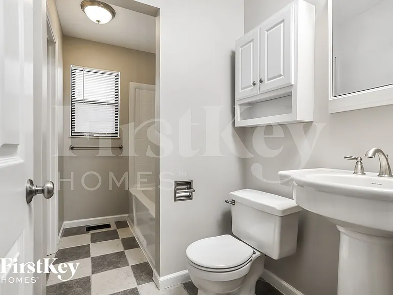 221 Brookmont Farm Ct — Photo 13
