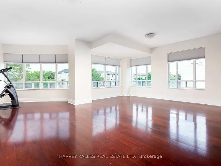 1 Cordoba Dr #205 — Photo 9