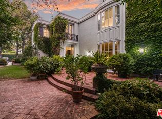 1110 Benedict Canyon Dr, Beverly Hills, CA 90210