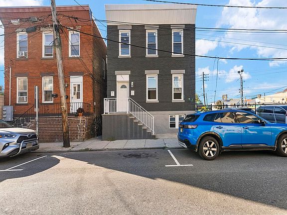 2nd image of 6311 Jefferson St