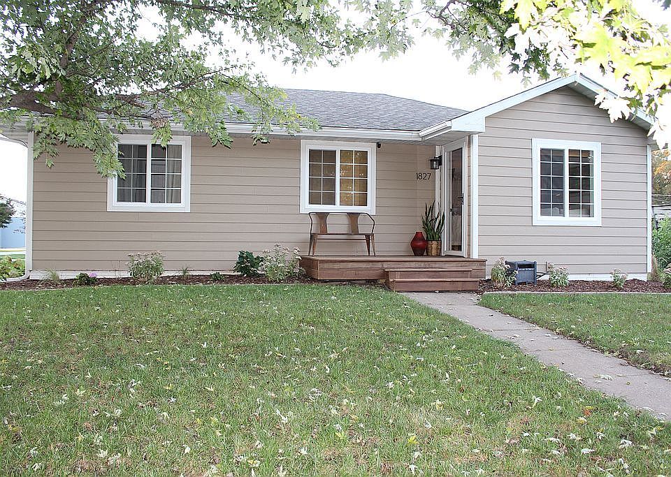 1st image of 1827 Mitchell Ave