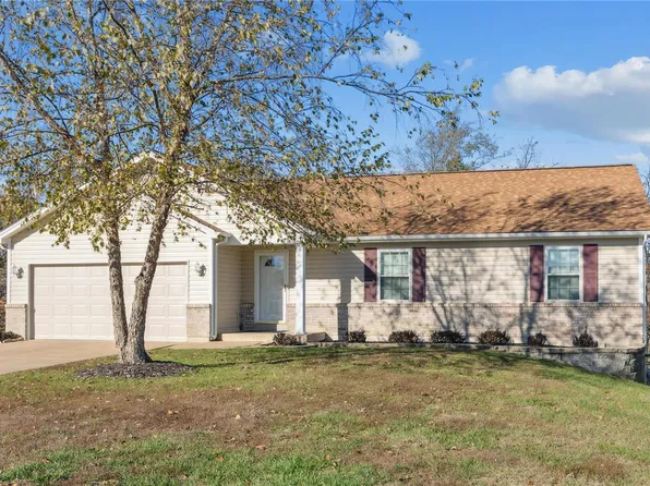 1761 Fairview Farms Cir, Wentzville, MO 63385