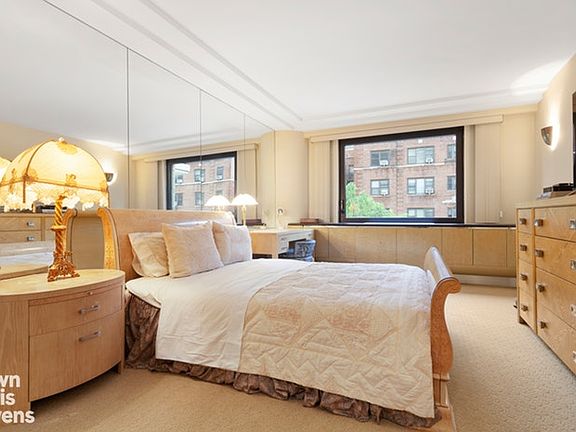 5th image of 5 W 65th St #4F