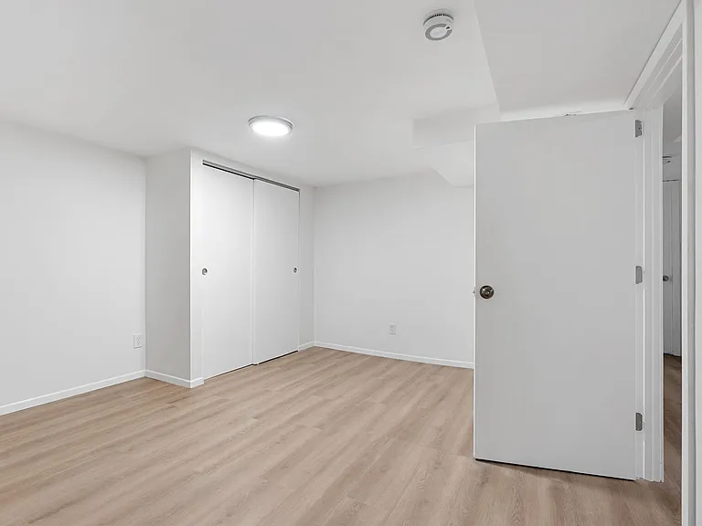 5342 Chatfield Dr — Photo 42
