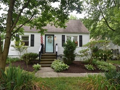 1156 Bell Rd, Chagrin Falls, OH, 44022
