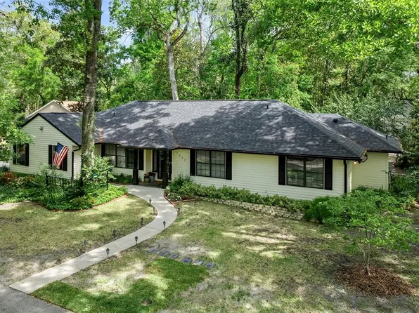 1037 NW 41st Dr, Gainesville, FL 32605