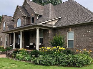 110 Forest Lake Dr, Humboldt, TN 38343