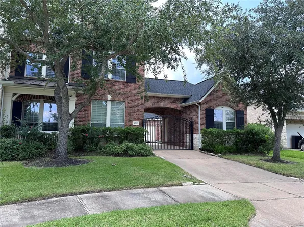 4514 Village Forest Dr, Sugar Land, TX 77479