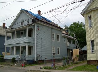 34 E School St, West Springfield, MA 01089