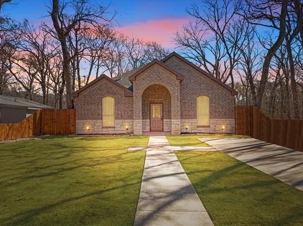 120 Chapperall Dr, Mabank, TX 75156