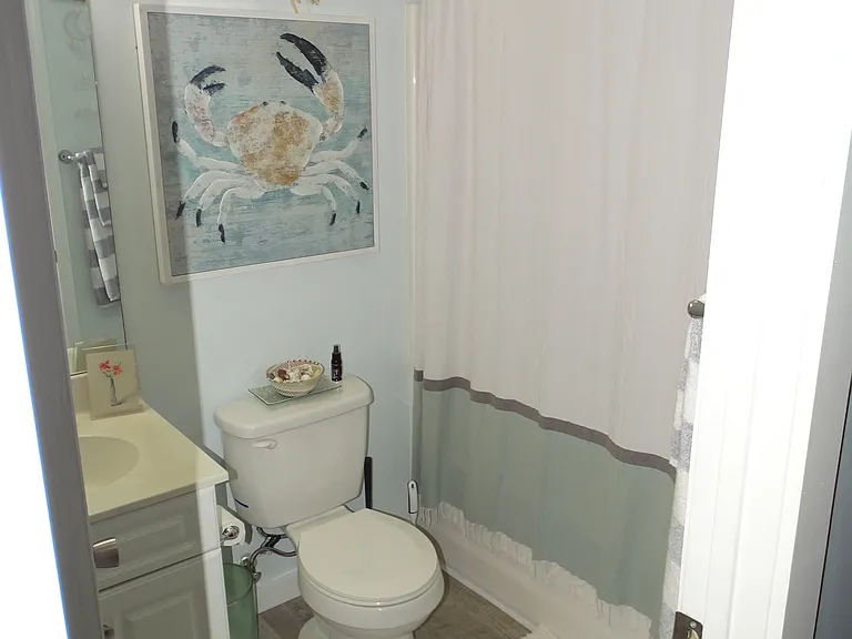 4027 Babbitt St — Photo 9