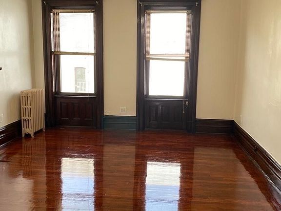 2nd image of 469 50th St #2