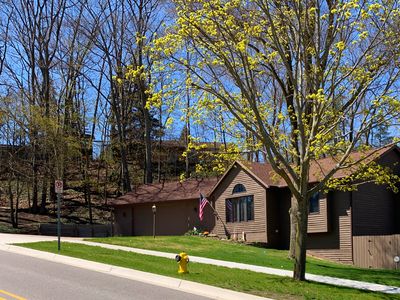 303 Grand Ave, Grand Haven, MI, 49417