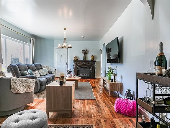 5th image of 471-471 Division St #473