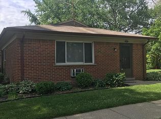 2403 W 13 Mile Rd, Royal Oak, MI 48073