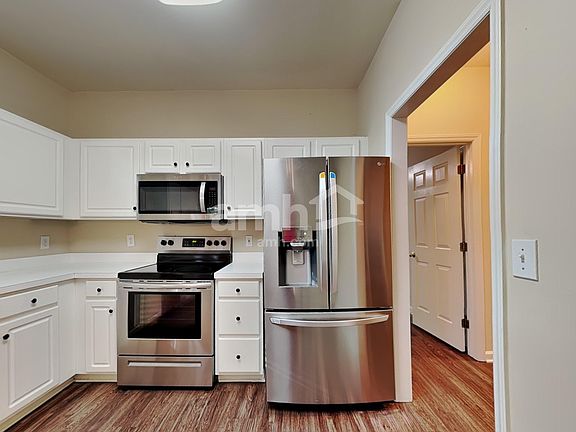 3rd image of 3346 Cherrybrook Dr