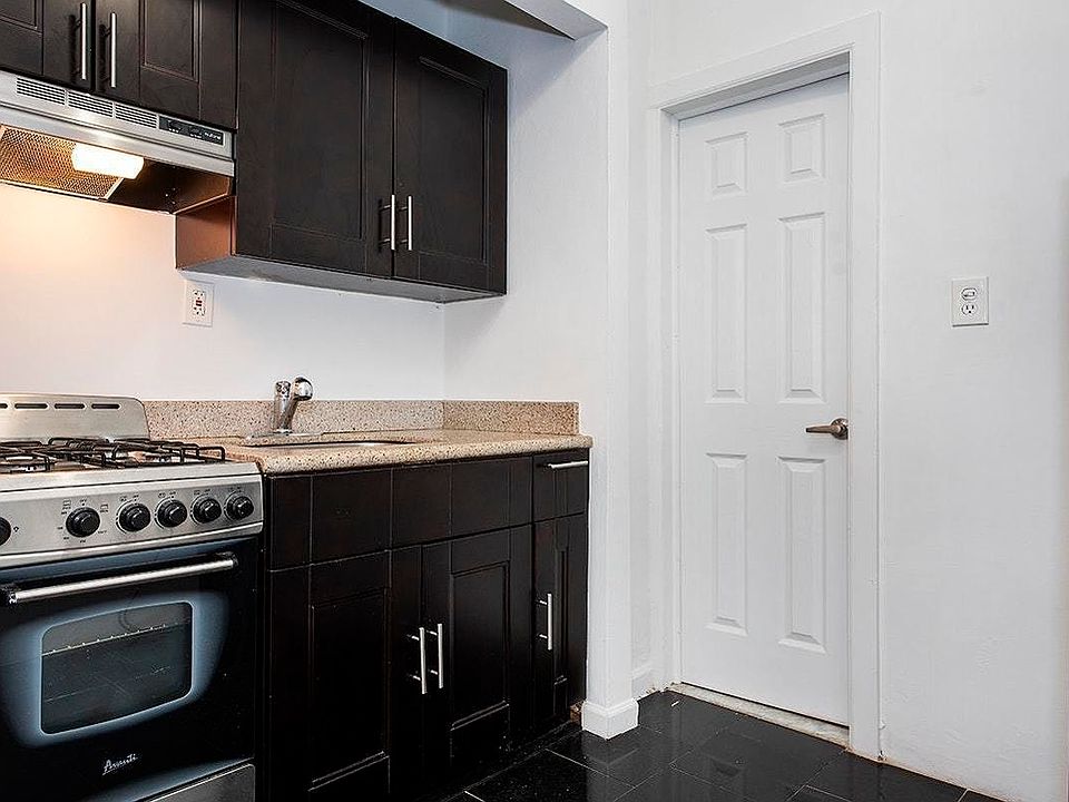 2nd image of 246 E 71st St APT 4C