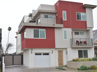 1150 W 36th St #B, Los Angeles, CA 90007