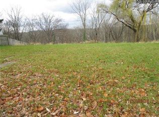 984 Gulf Rd, Elyria, OH 44035